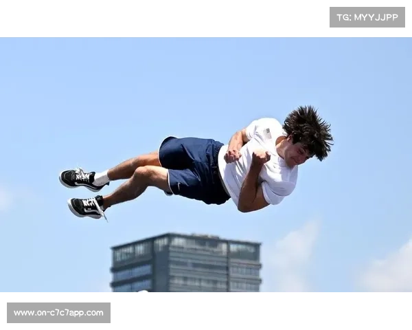 美国跑酷选手谢伊·鲁道夫称世运会像朋友圈聚会